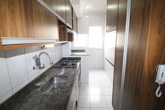 Cozinha de apartamento para alugar com 2 quartos, 54m² em Jardim Oriente, São José dos Campos