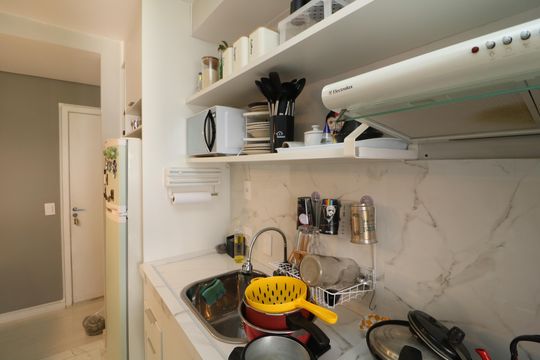 Cozinha de apartamento à venda com 1 quarto, 35m² em Jardim Ibitirama, São Paulo