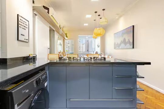 Cozinha de apartamento à venda com 4 quartos, 128m² em Copacabana, Rio de Janeiro
