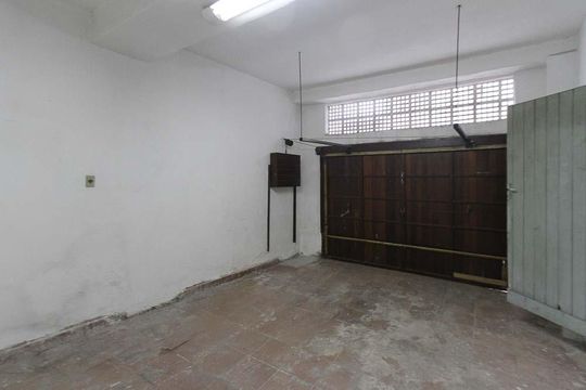 Garagem de casa à venda com 5 quartos, 210m² em Chácara Belenzinho, São Paulo
