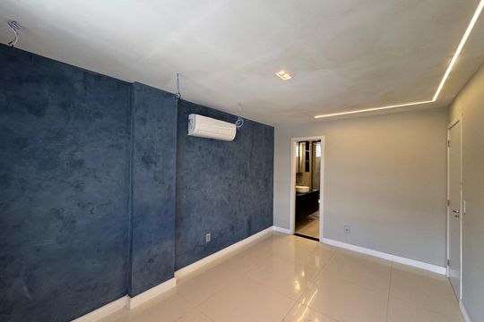 Suíte  de apartamento para alugar com 3 quartos, 115m² em Recreio dos Bandeirantes, Rio de Janeiro