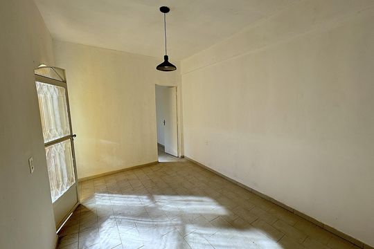 Sala de casa para alugar com 1 quarto, 62m² em Bento Ribeiro, Rio de Janeiro