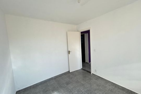 Quarto 1 de casa para alugar com 2 quartos, 70m² em Bento Ribeiro, Rio de Janeiro