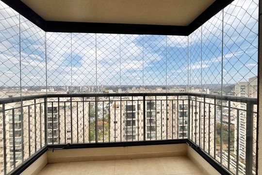 Varanda sala de apartamento para alugar com 3 quartos, 87m² em Jardim Tupanci, Barueri