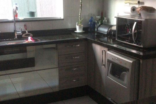 Casa à venda com 3 quartos, 240m² em Pirituba, São Paulo