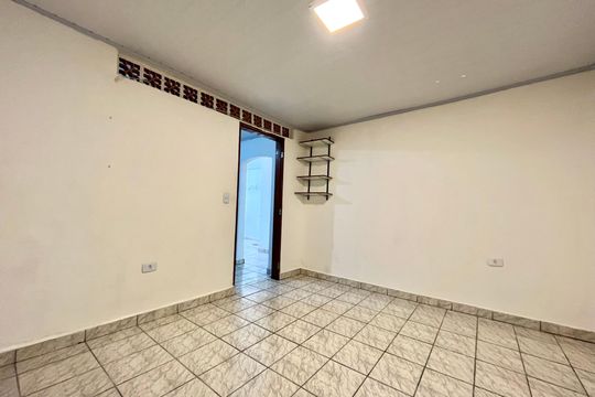 Quarto  de casa para alugar com 1 quarto, 50m² em Jabaquara, São Paulo