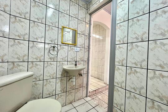 Banheiro de casa para alugar com 1 quarto, 50m² em Jabaquara, São Paulo