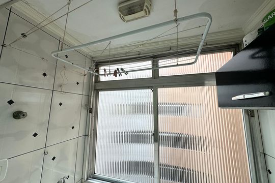 Cozinha e Área de Serviço de apartamento para alugar com 1 quarto, 44m² em Centro, São Vicente