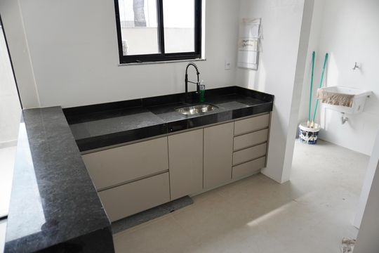 Cozinha  de apartamento à venda com 3 quartos, 117m² em Santa Tereza, Belo Horizonte