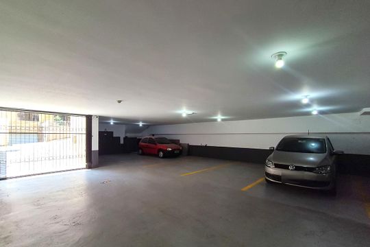 Garagem de apartamento à venda com 3 quartos, 122m² em Jardim Maria Adelaide, São Bernardo do Campo