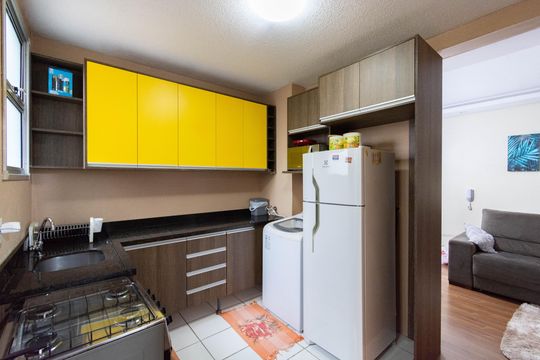 Apartamento à venda com 2 quartos, 48m² em Olaria, Canoas