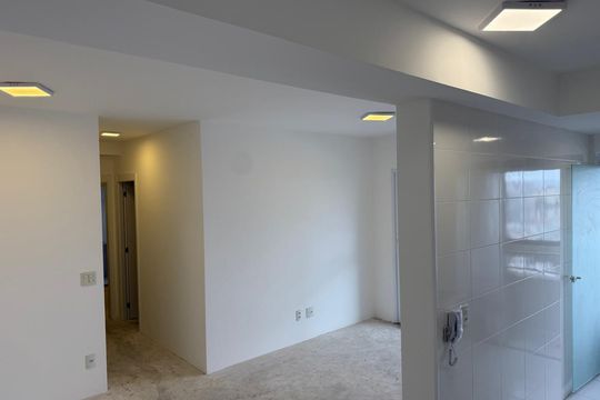 Sala de apartamento à venda com 2 quartos, 67m² em Centro, Osasco