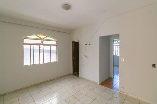 Casa para alugar com 1 quarto, 55m² em Etelvina Carneiro, Belo Horizonte