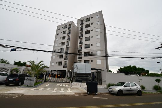 Fachada do Prédio de apartamento para alugar com 2 quartos, 47m² em Jardim Eulina, Campinas