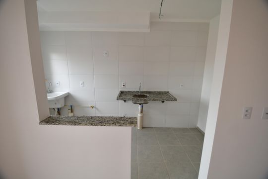 Cozinha de apartamento para alugar com 2 quartos, 47m² em Jardim Eulina, Campinas