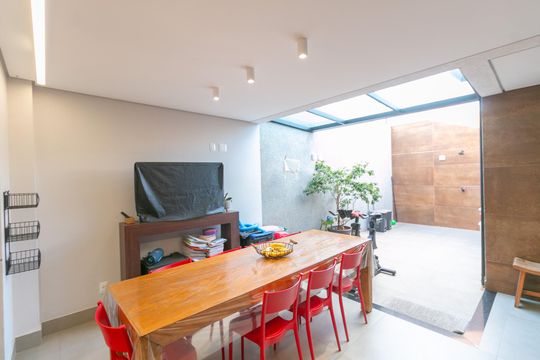 Casa à venda com 3 quartos, 140m² em Dona Clara, Belo Horizonte