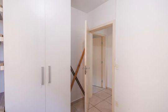 Quarto 2 de apartamento para alugar com 2 quartos, 54m² em Campos Elíseos, Taubaté