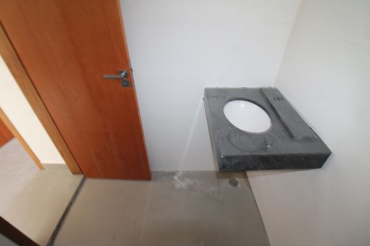 Banheiro de apartamento para alugar com 2 quartos, 40m² em Santana, São Paulo