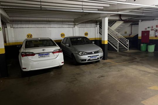 Garagem de apartamento à venda com 3 quartos, 80m² em Setor Sudoeste, Goiânia