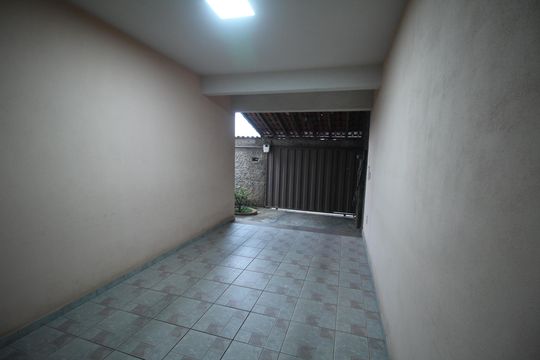 Quintal de casa à venda com 3 quartos, 180m² em Brasil Industrial, Belo Horizonte