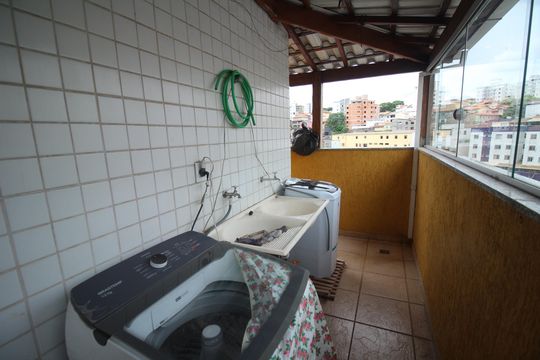 Área de Serviço de apartamento à venda com 4 quartos, 239m² em Jardim Vera Cruz, Contagem