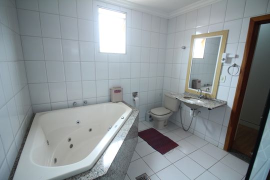 Suite Quarto 4 de apartamento à venda com 4 quartos, 239m² em Jardim Vera Cruz, Contagem