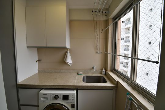 Área de Serviço de apartamento à venda com 3 quartos, 122m² em Cambuí, Campinas