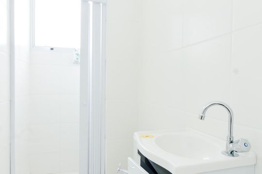 Banheiro de apartamento para alugar com 2 quartos, 44m² em Vila Nova Bonsucesso, Guarulhos