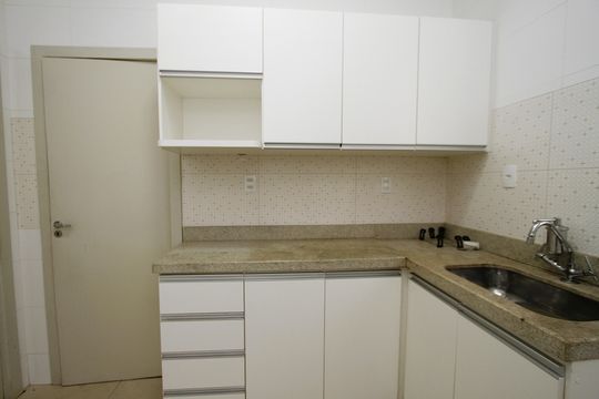 Cozinha de apartamento para alugar com 3 quartos, 79m² em Prado, Belo Horizonte