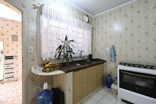 Cozinha  de casa à venda com 2 quartos, 200m² em Parque Oratório, Santo André