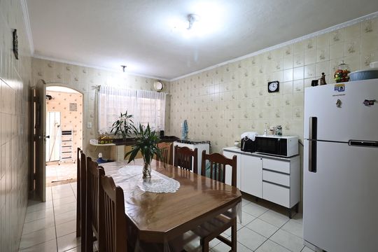 Cozinha  de casa à venda com 2 quartos, 200m² em Parque Oratório, Santo André