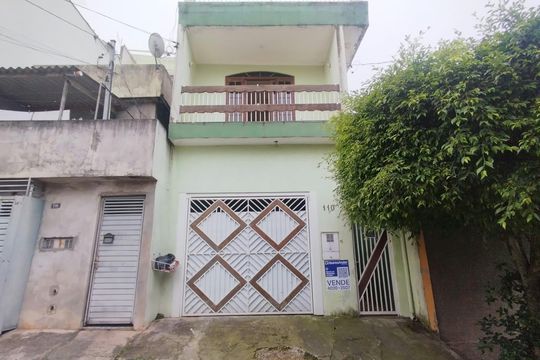 Fachada de casa para alugar com 2 quartos, 300m² em Parque Santo Antônio, São Paulo