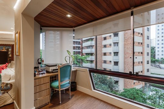 Sala de apartamento à venda com 4 quartos, 220m² em Vila Uberabinha, São Paulo