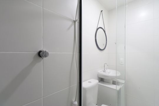 Banheiro  de apartamento à venda com 2 quartos, 35m² em Bom Retiro, São Paulo