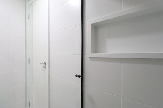 Banheiro de apartamento à venda com 2 quartos, 35m² em Bom Retiro, São Paulo