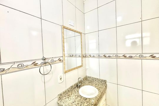 Banheiro da Suíte 2 de casa para alugar com 2 quartos, 88m² em Jardim Fernandes, São Paulo