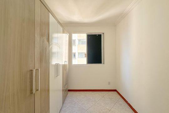 Quarto 2 de apartamento para alugar com 2 quartos, 58m² em Areias, São José
