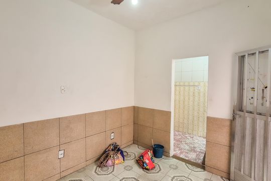 Casa para alugar com 1 quarto, 30m² em Irajá, Rio de Janeiro