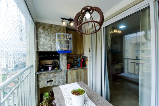 Varanda  de apartamento à venda com 3 quartos, 83m² em Vila Santo Antonio, Guarulhos