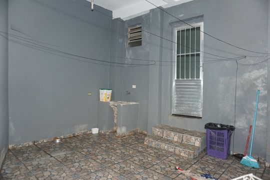 Lavanderia de casa para alugar com 2 quartos, 70m² em Jardim Dom Jose, Embu das Artes