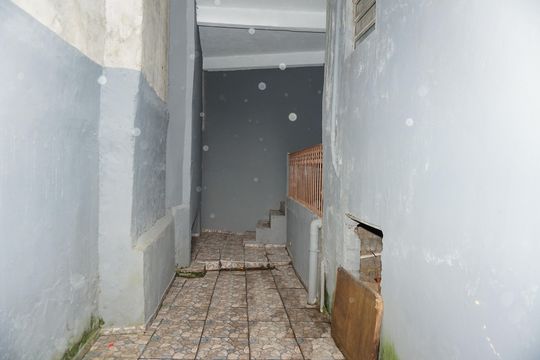 Corredor de casa para alugar com 2 quartos, 70m² em Jardim Dom Jose, Embu das Artes