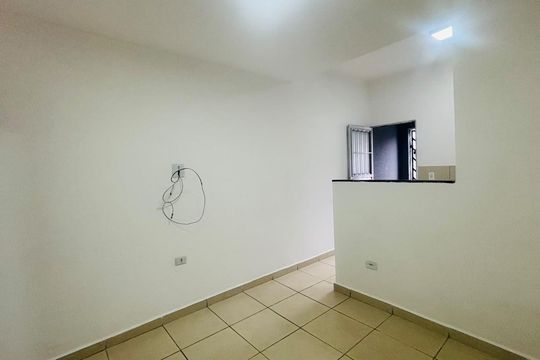 Casa para alugar com 1 quarto, 35m² em Parque Santo Antônio, São Paulo