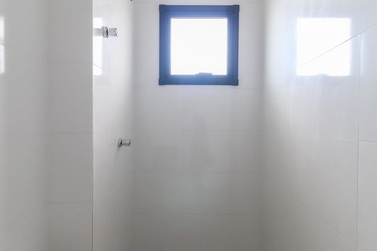 Banheiro de apartamento à venda com 2 quartos, 42m² em Parada Xv de Novembro, São Paulo