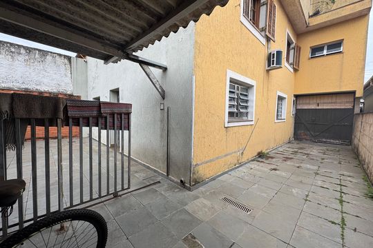 Corredor de casa à venda com 5 quartos, 380m² em Presidente Altino, Osasco