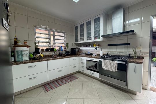 Cozinha de casa à venda com 5 quartos, 380m² em Presidente Altino, Osasco