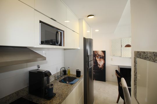 Cozinha de apartamento à venda com 1 quarto, 45m² em Petrópolis, Porto Alegre