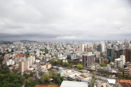 Vista de apartamento à venda com 1 quarto, 45m² em Petrópolis, Porto Alegre