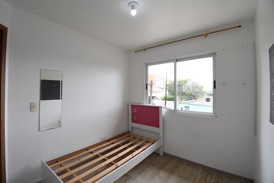 Quarto 2 de casa para alugar com 3 quartos, 90m² em Pilarzinho, Curitiba