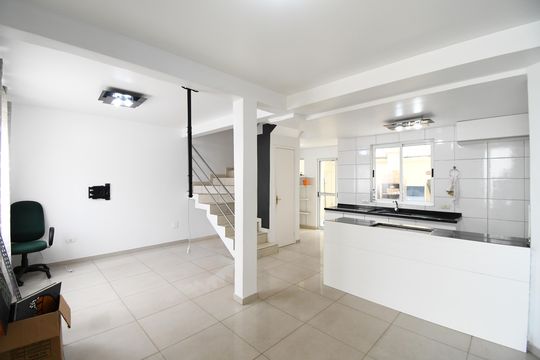 Casa para alugar com 3 quartos, 90m² em Pilarzinho, Curitiba