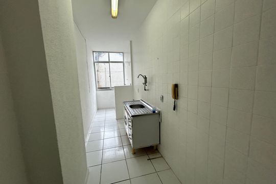 Cozinha de apartamento para alugar com 2 quartos, 53m² em Lins de Vasconcelos, Rio de Janeiro